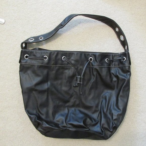 AVON PURSE BLACK BAG METAL EYELETS PUNK HOBO DRAWSTRING LARGE SHOULDER - Picture 3 of 12